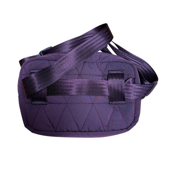 Athleta All About Quilted Crossbody Belt Bag Purple Plum Adjustable Lightweight - Picture 2 of 5